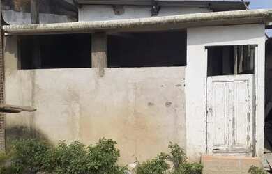 Imagem: A casa possui 2 Dormitórios, 1 Banheiro e está localizado