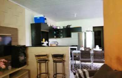 Imagem: A casa possui 3 Dormitórios, 2 Banheiros e 120m² de Área