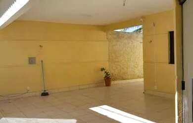 Imagem: A casa em condomínio possui 3 Dormitórios, 3 Banheiros, 2