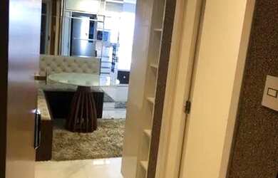 Imagem: O apartamento possui 1 Dormitório, 1 Banheiro, 1 Vaga na garagem