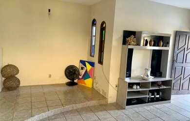 Imagem: A casa possui 3 Dormitórios, 3 Banheiros e está localizado