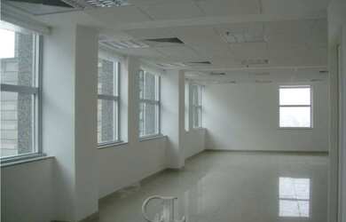 Imagem: O depósito possui 2 Vagas na garagem e 82m² de Área e está