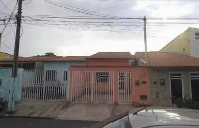 Imagem: A casa possui 2 Dormitórios, 2 Banheiros e 68m² de Área e