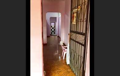 Imagem 4: Casa. Piscina, Varanda, 230.000m² de Áreae1 Vaga na garagem