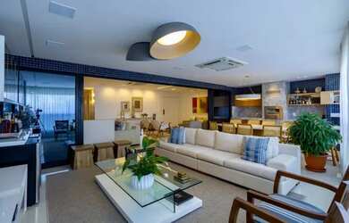 Imagem: O apartamento possui 4 Dormitórios, 5 Banheiros, 5 Vagas na