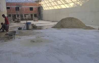 Imagem: O depósito possui 5 Vagas na garagem, 750m² de Área e está