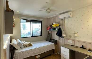 Imagem: O apartamento possui 3 Dormitórios, 4 Banheiros, 2 Vagas na