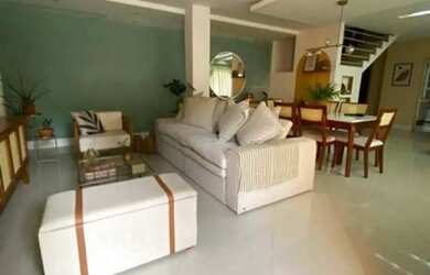 Imagem: A casa em condomínio à venda possui 4 Dormitórios, 5 Banheiros