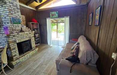 Imagem 11: Casa na Ibiraquera - Perto da Lagoa, com Piscina e Terreno Amplo