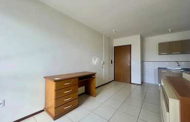 Imagem 3: Apartamento central à venda, com ótima localização, andar alto, com...