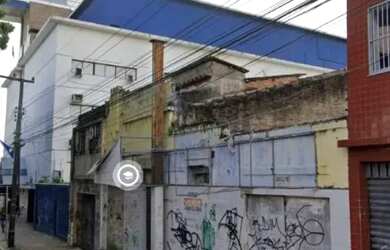 Imagem: O terreno possui 304m² de Área e está localizado em Centro