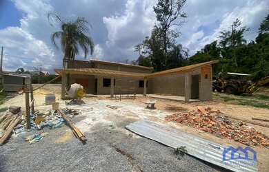 Imagem: A fazenda possui 800m² de Área, Imóvel novo e está localizado