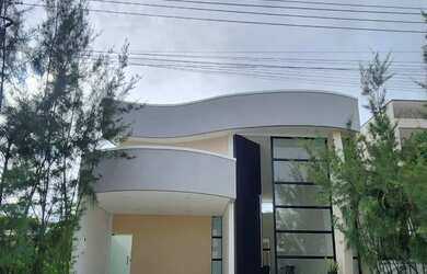 Imagem: A casa em condomínio possui 3 Dormitórios, 4 Banheiros, 3