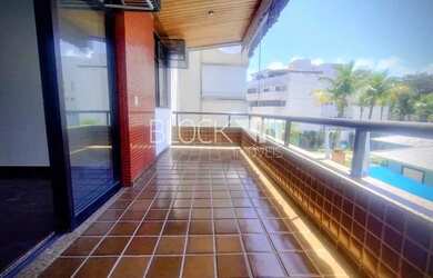 Imagem: O apartamento possui 2 Dormitórios, 3 Banheiros, 1 Vaga na