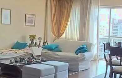 Imagem: O apartamento possui 4 Dormitórios, 3 Banheiros, 2 Vagas na