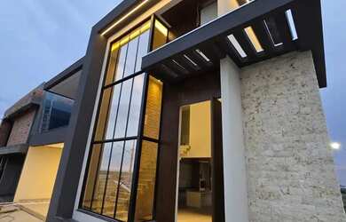 Imagem: Sobrado para venda tem 306 metros quadrados com 3 quartos em