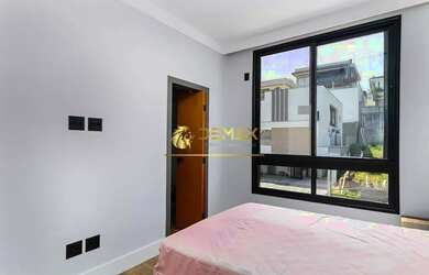 Imagem 16: Sobrado Alto Padrão 4 Suítes à Venda, Condomínio Jaguary