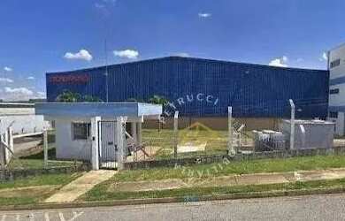 Imagem: O depósito possui 3.857m² de Área e está localizado em