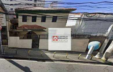 Imagem: O depósito possui 4 Vagas na garagem e 632m² de Área e está