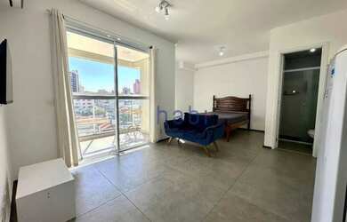 Imagem: O apartamento possui 1 Dormitório, 1 Banheiro, 1 Vaga na garagem