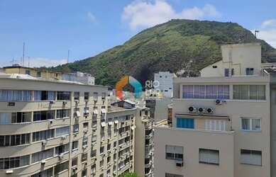 Imagem: O apartamento na cobertura possui 3 Dormitórios, 2 Banheiros