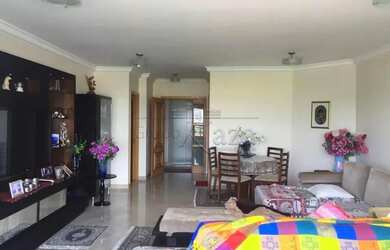 Imagem: O apartamento possui 4 Dormitórios, 5 Banheiros, 3 Vagas na