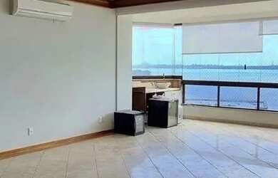 Imagem: O apartamento possui 4 Dormitórios, 5 Banheiros, 2 Vagas na