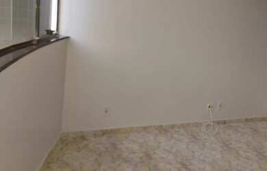 Imagem: O apartamento possui 2 Dormitórios, 1 Banheiro e 48m² de Área