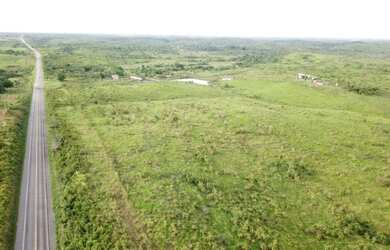 Imagem: A fazenda possui 7400m² de Área e está localizado em Cristo