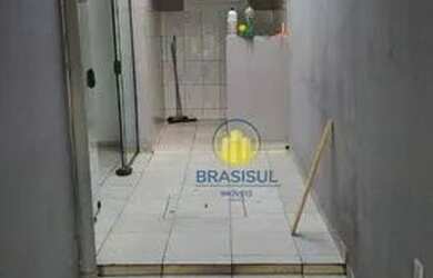 Imagem: A casa possui 3 Dormitórios, 4 Banheiros, 2 Vagas na garagem