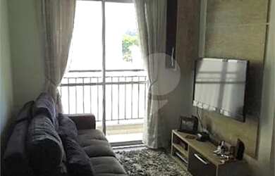 Imagem: O apartamento possui 2 Dormitórios, 1 Banheiro, 1 Vaga na garagem