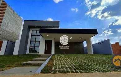 Imagem: A casa possui 3 Dormitórios, 1 Banheiro, 2 Vagas na garagem