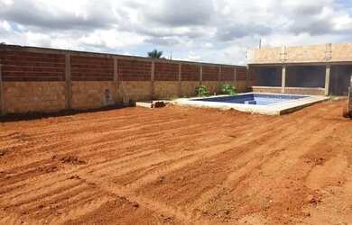 Imagem: A casa em condomínio possui 3 Dormitórios, 2 Banheiros, 5