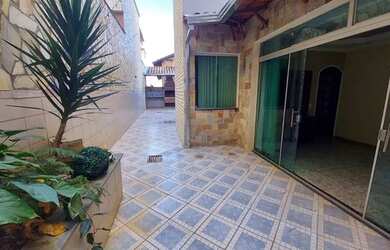 Imagem: O apartamento possui 3 Dormitórios, 3 Banheiros, 2 Vagas na