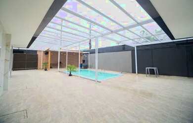 Imagem 3: Sobrado na Vila Tupi. Piscina, Varanda, 350m² de Áreae5 Vagas na garagem