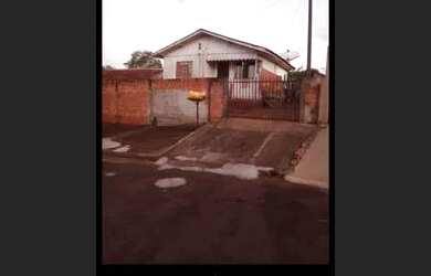 Imagem: A casa possui 1 Dormitório, 1 Banheiro, 50m² de Área e está