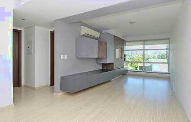 Imagem: O apartamento possui 1 Dormitório, 1 Banheiro, 1 Vaga na garagem