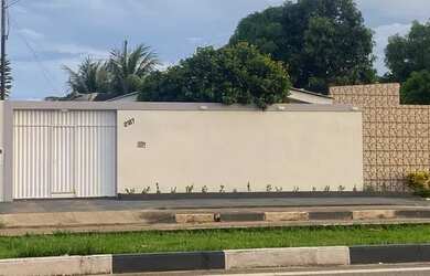 Imagem: A casa possui 3 Dormitórios, 4 Banheiros, 4 Vagas na garagem