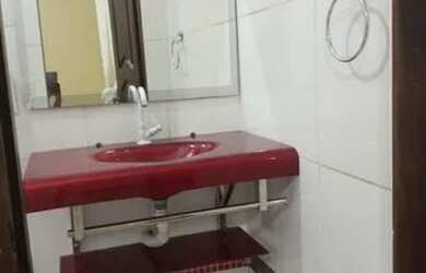 Imagem: A casa possui 2 Dormitórios, 2 Banheiros, 1 Vaga na garagem