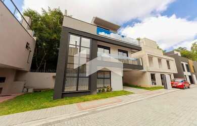 Imagem: A casa em condomínio possui 3 Dormitórios, 2 Banheiros, 2