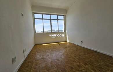 Imagem: O apartamento possui 2 Dormitórios, 2 Banheiros, 81m² de Área