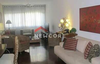 Imagem: O apartamento possui 4 Dormitórios, 4 Banheiros, 3 Vagas na