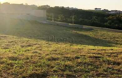 Imagem: O terreno possui 1.200m² de Área e está localizado em Parque