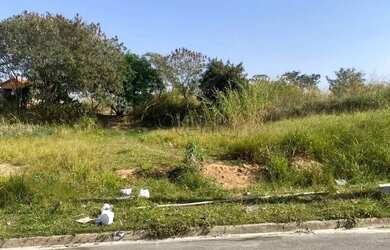 Imagem: O terreno à venda possui 360m² de Área e Imóvel novo e está