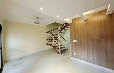 Imagem: A casa em condomínio possui 3 Dormitórios, 3 Banheiros, 2