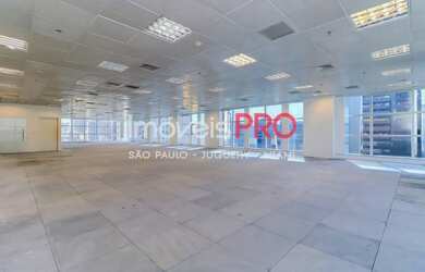 Imagem: O depósito possui 5 Vagas na garagem, 319m² de Área e está