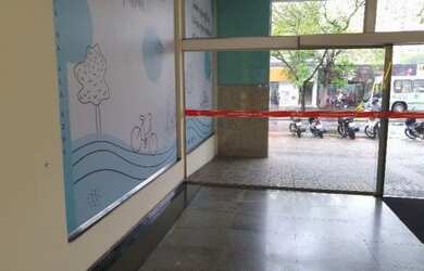 Imagem: O depósito possui 5 Vagas na garagem, 42m² de Área e está