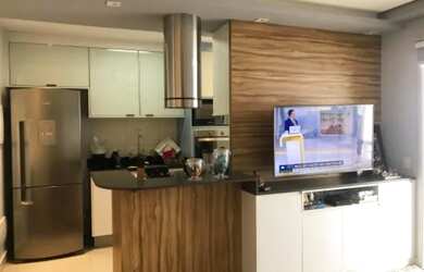 Imagem: O apartamento possui 1 Dormitório, 1 Banheiro, 2 Vagas na garagem