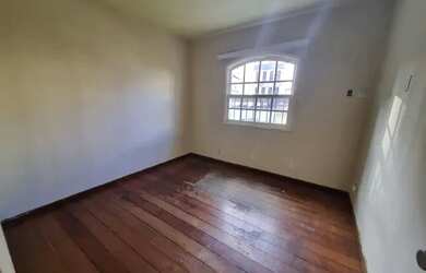 Imagem 15: Casa em Três Rios, RJ. 4 Vagas na garageme4 Dormitórios