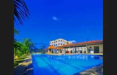 Imagem: O apartamento possui 3 Dormitórios, 1 Banheiro, 1 Vaga na garagem